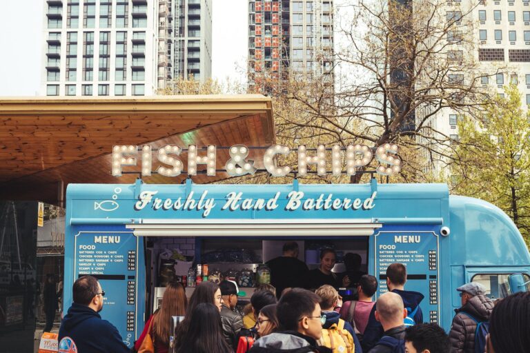 Mobile Delight: Experience the Convenience of Food Trucking