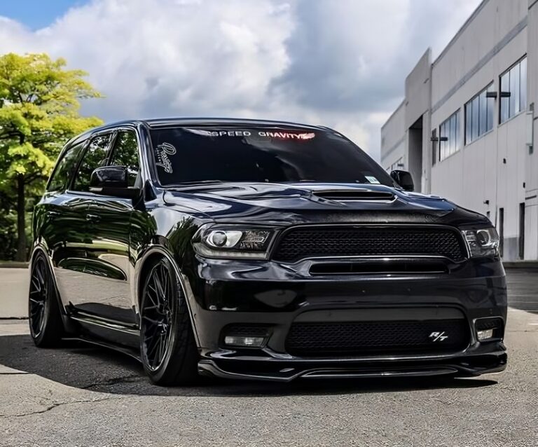 Durango Dodge: The Ultimate SUV for On and Off-Road Adventures
