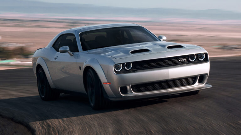 Hellcat: The Ultimate Muscle Car for the Modern Era